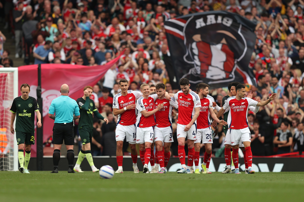 CBA：广东男篮客场险胜浙江