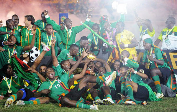 邮报：曼联等队关注赫塔小将艾希霍恩，他被拿来与克罗斯比较