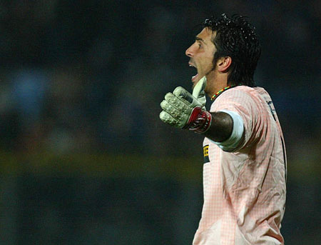 龙塞罗：说阿隆索要下课纯属扯淡，皇马因向欧足联索赔而被整