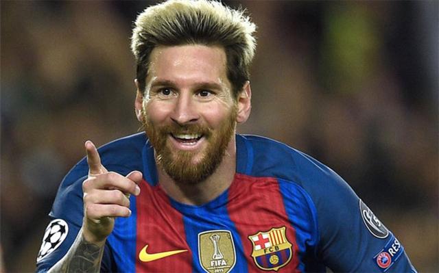 篮球湖人球员赛后接受媒体采访