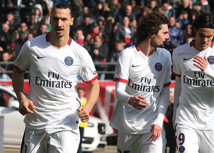 KD：乔丹等传奇为我们树立了标准，我只是努力达到那个标准