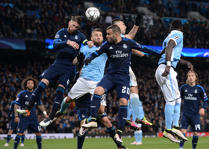 篮球篮网球队内部训练赛完成