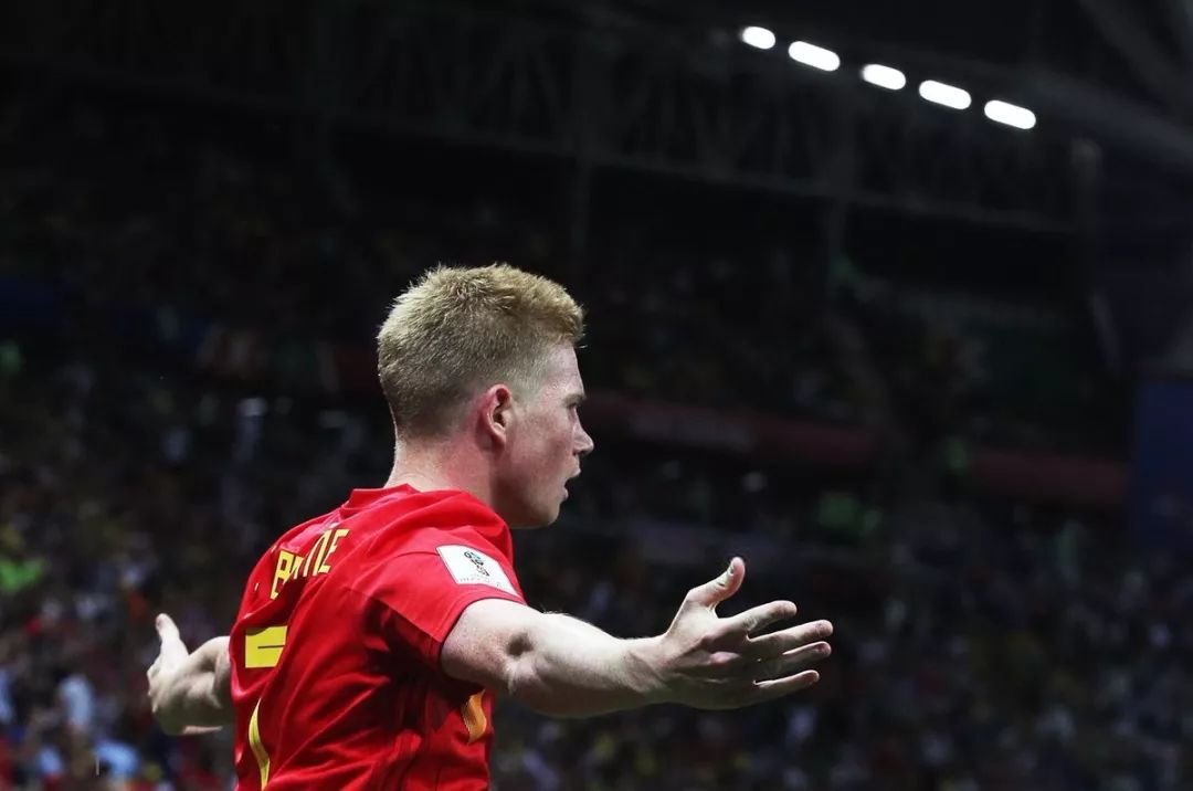 切尔西客战伯恩茅斯首发：帕尔默回归，加纳乔PK塞梅尼奥